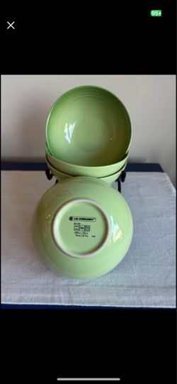 Set of 4 Le Creuset Stoneware 22 oz. Soup or Cereal Bowls. Palm green retired color.