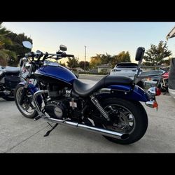TRIUMPH SPEEDMASTER 900cc