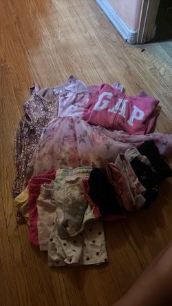Girls Size Small (6/7)