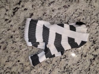Junior sweater