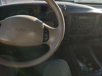 1999 Ford Expedition Thumbnail