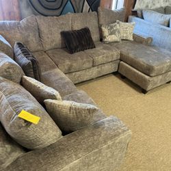 Stylish Cozy Nice Sectional 