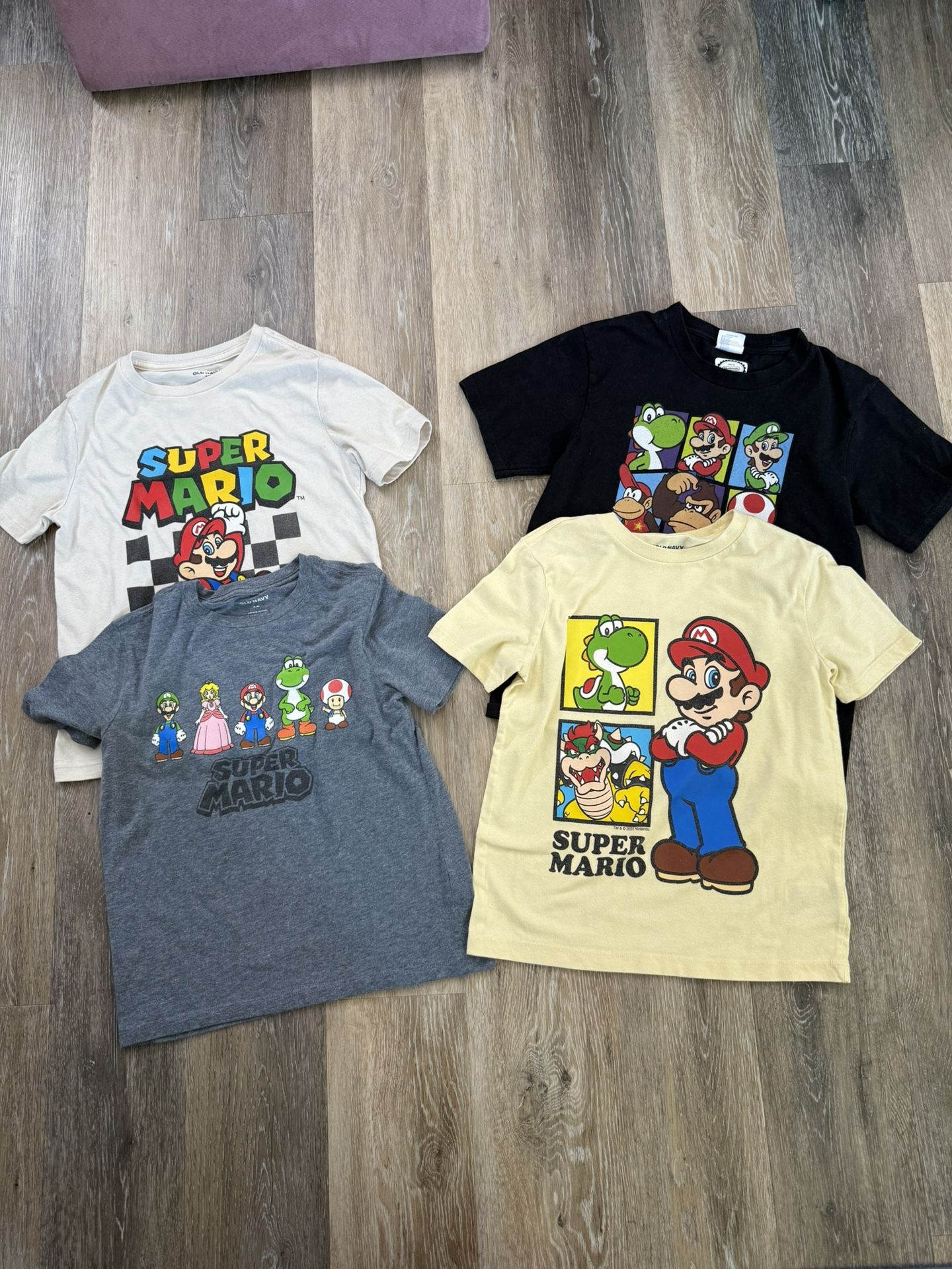 Medium - Set Of 4 Super Mario Shirts