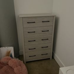 5 Drawer Dresser