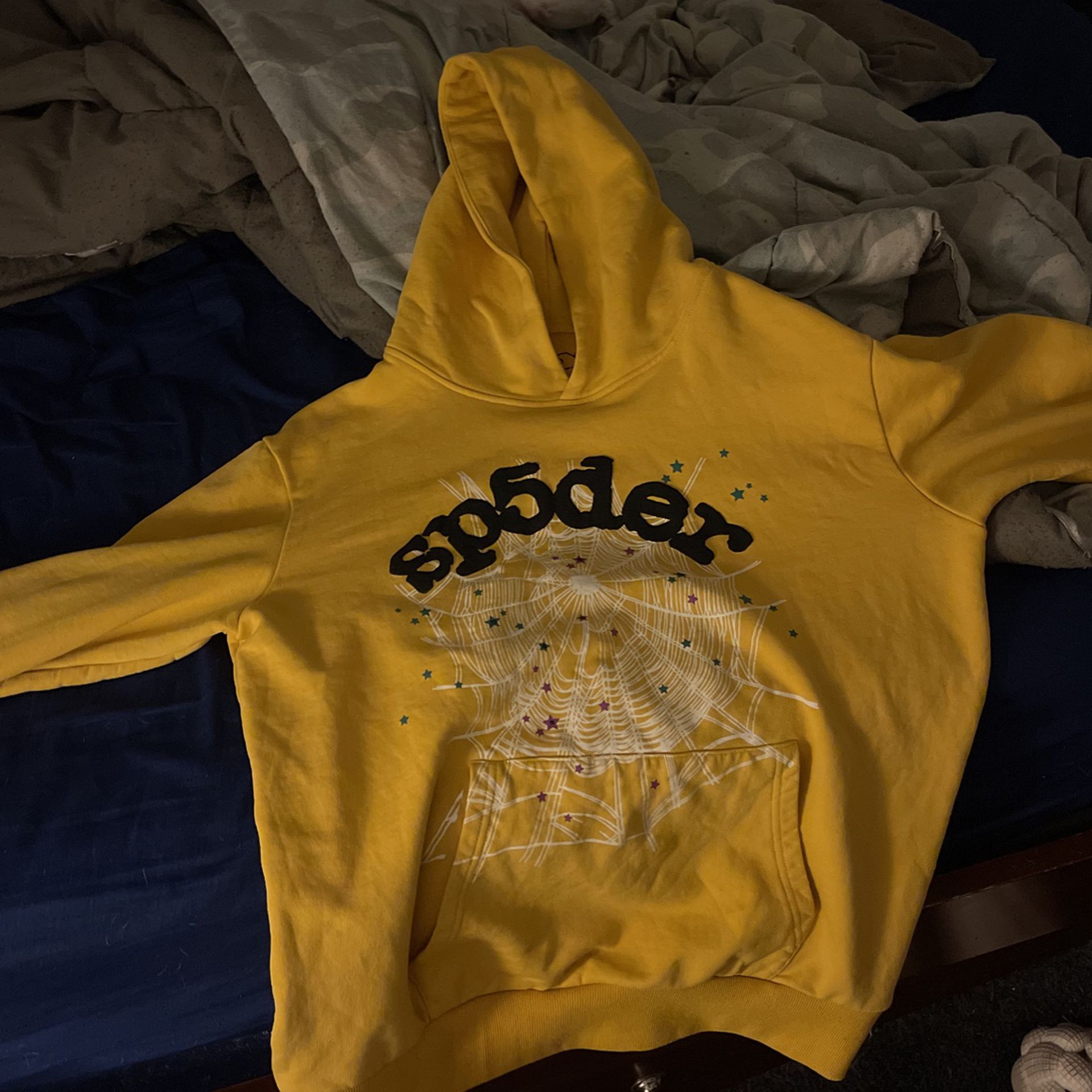 yellow sp5der hoodie, size Large