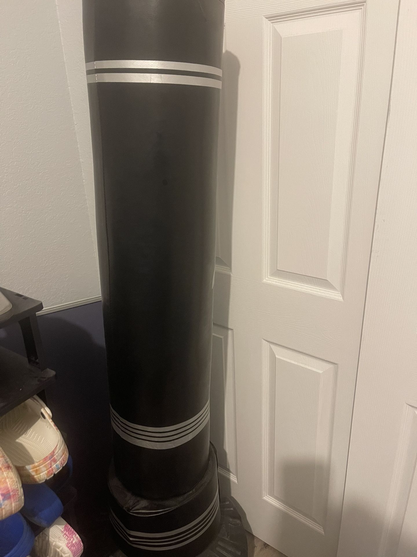 Kickboxing/punching Bag