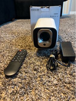【Auto Focus&1080P】Magcubic Mini Smart Projector with 4K Support, Portable Projector with Wifi 6 and Bluetooth 5.4, 5W Speaker, Built in Apps, Voice Co