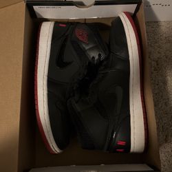 Men’s 8 Jordan 1 Mid Black/University Red