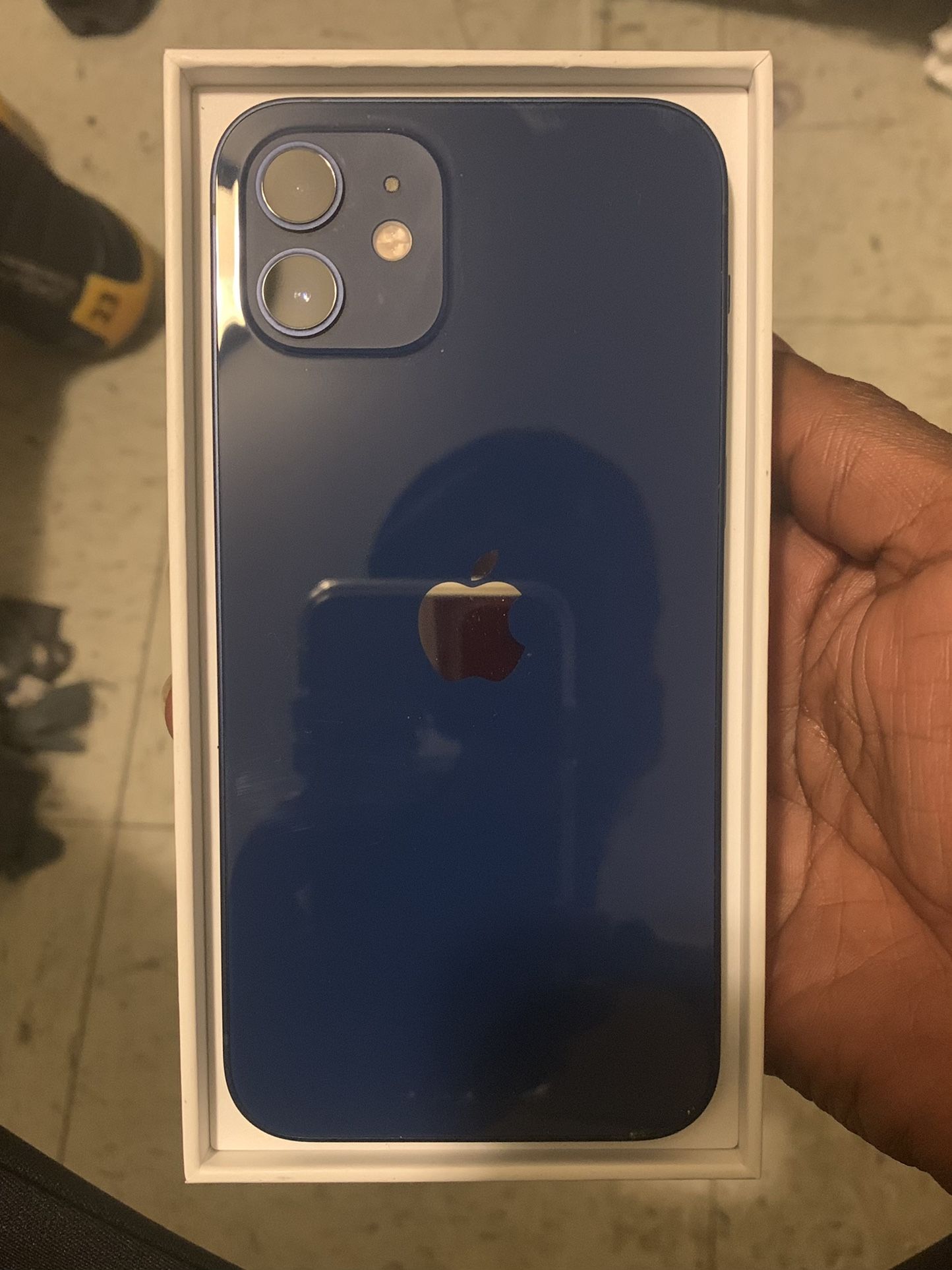 iPhone 12 64 GB