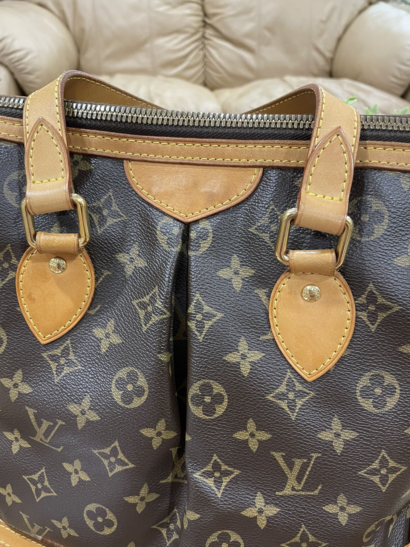 Louis Vuitton Palermo PM In Monogram for Sale in Hollywood, FL - OfferUp
