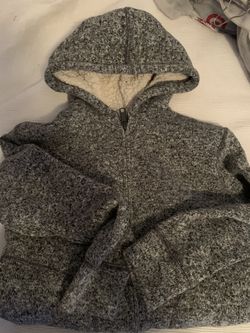 Sweater size 7 to 8 old navy