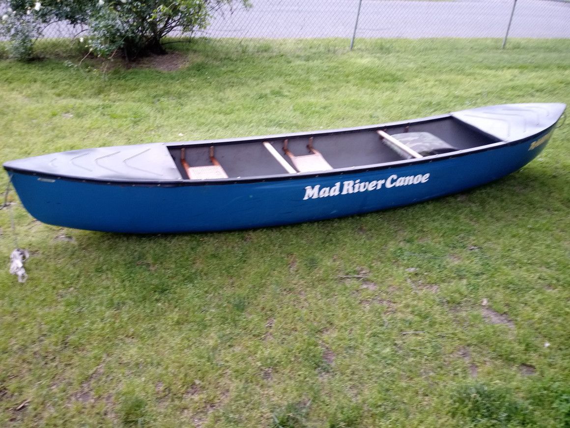 Mad River Whitewater canoe