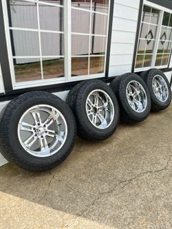 20x10 MB OFF ROAD wheels & 35s 6LUG