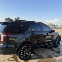 2015 Ford Explorer