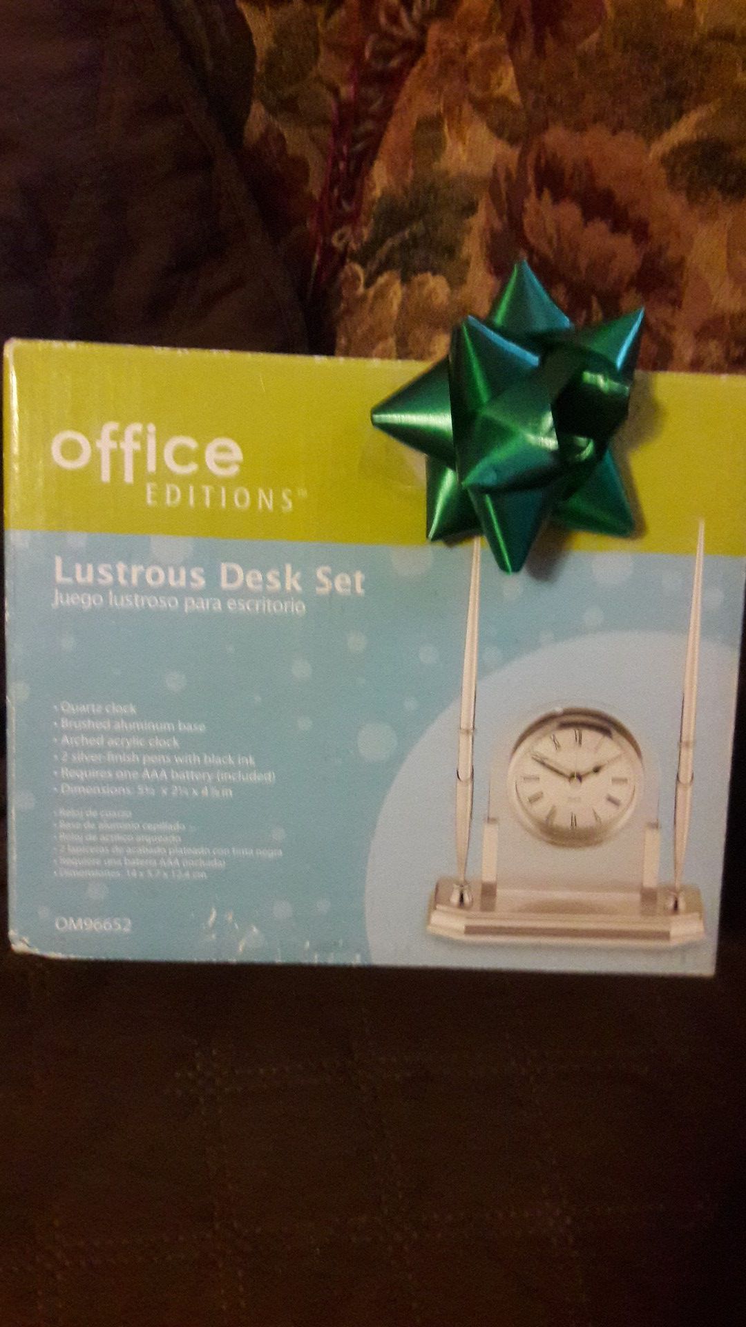 NEW Office Edition Desk Set. 2 pens and clock.