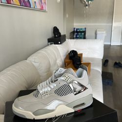 Jordan Retro 4 Frozen moments #10