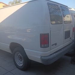 1998 Ford Econoline van Work Van Ready