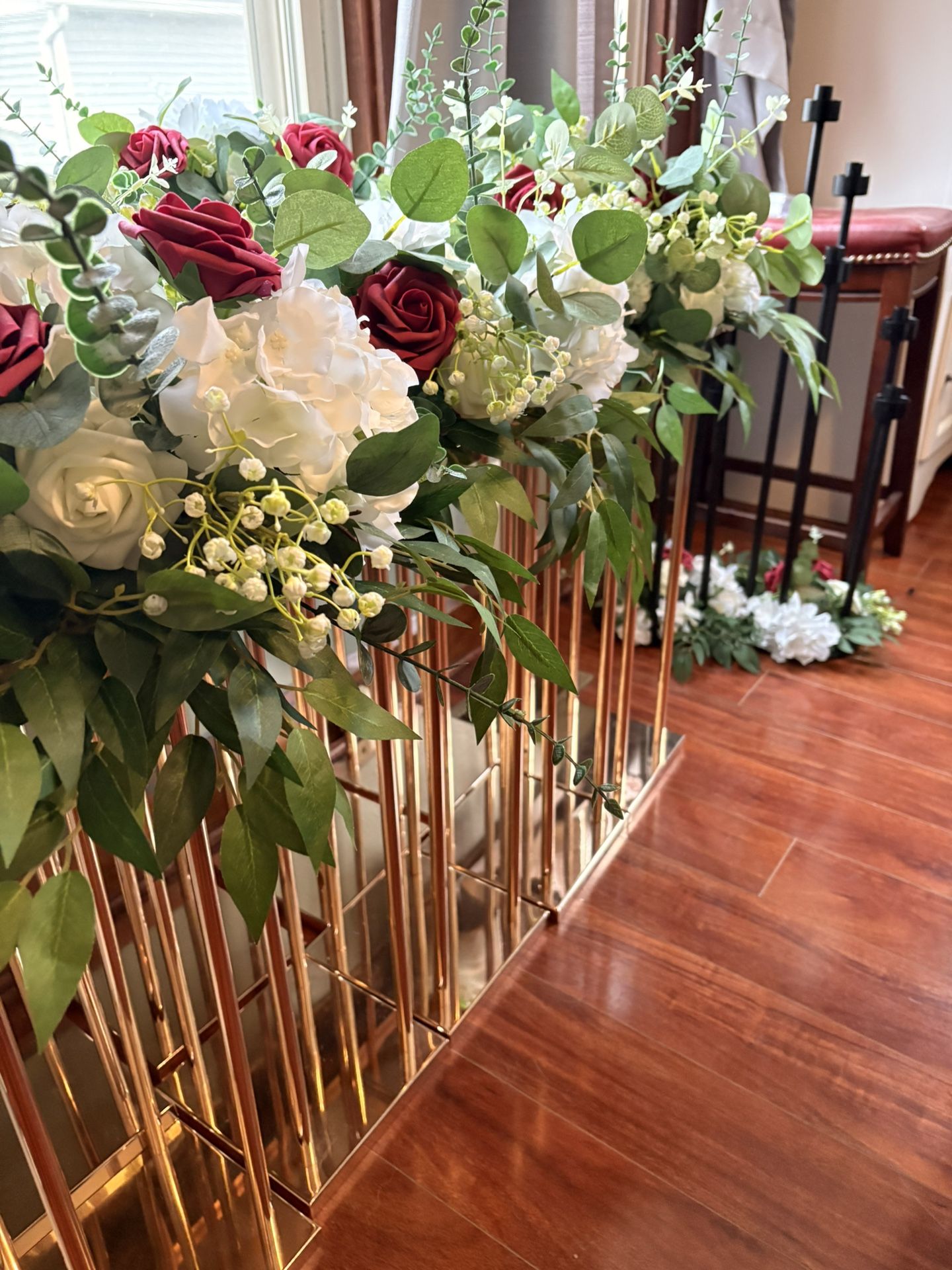 10 Centerpieces With Flower Tops