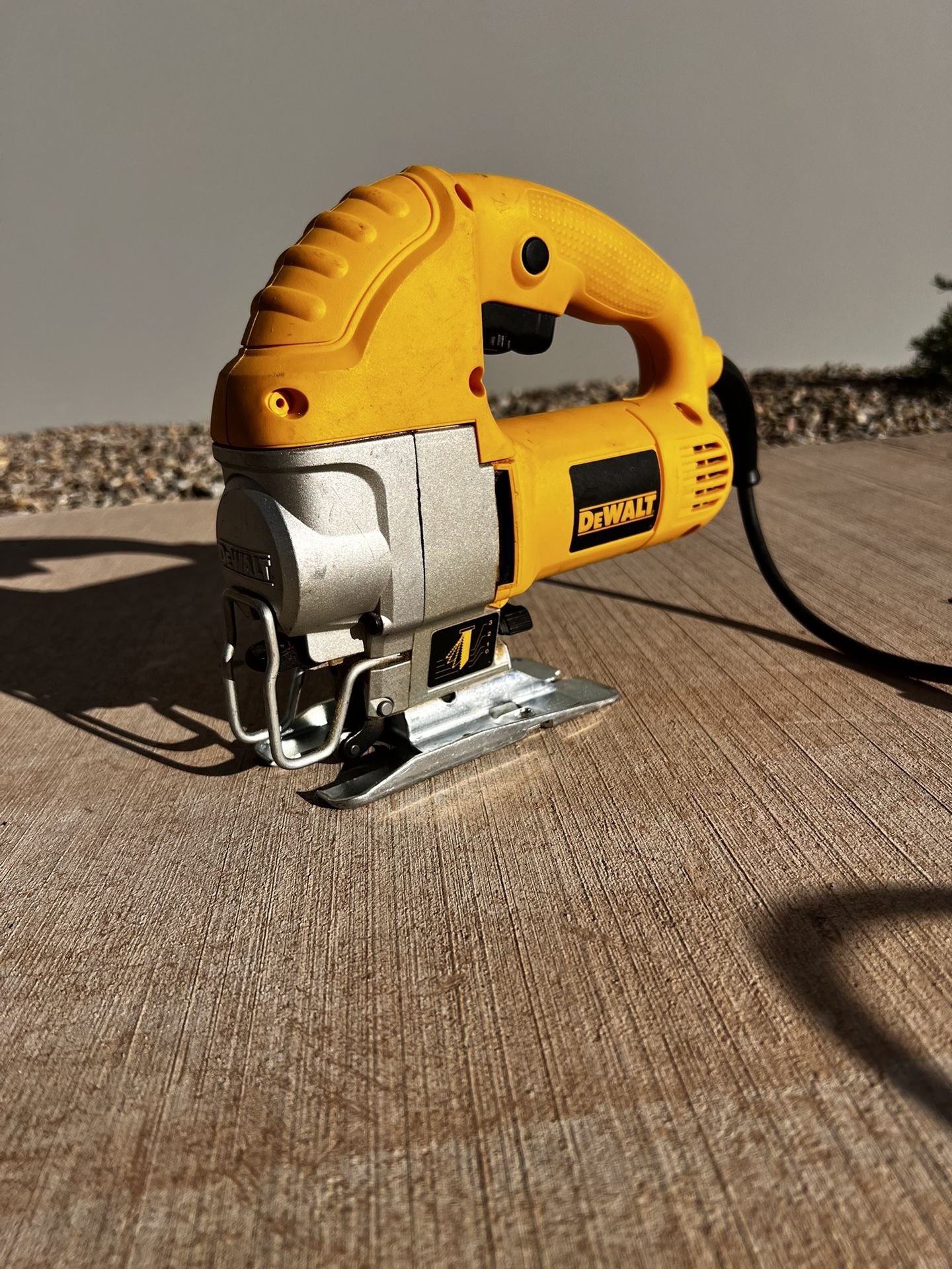 Dewalt 5.5amp Jig saw