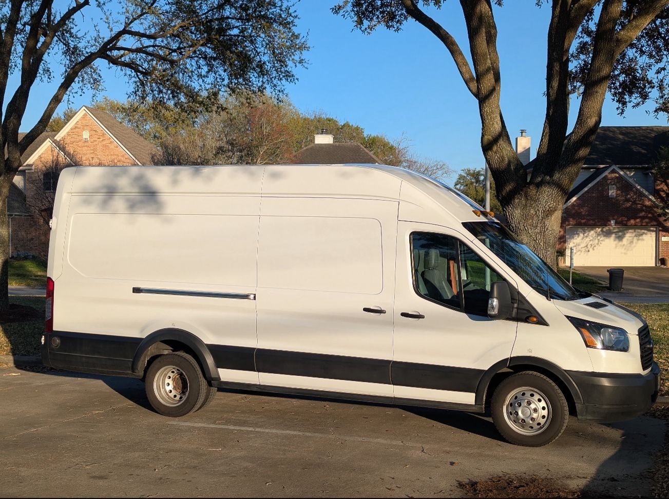 FORD TRANSIT 350 HD 2019