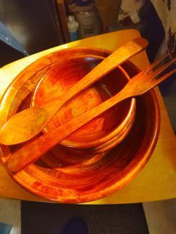 5 cent vintage wooden bowls set with fork and spoon