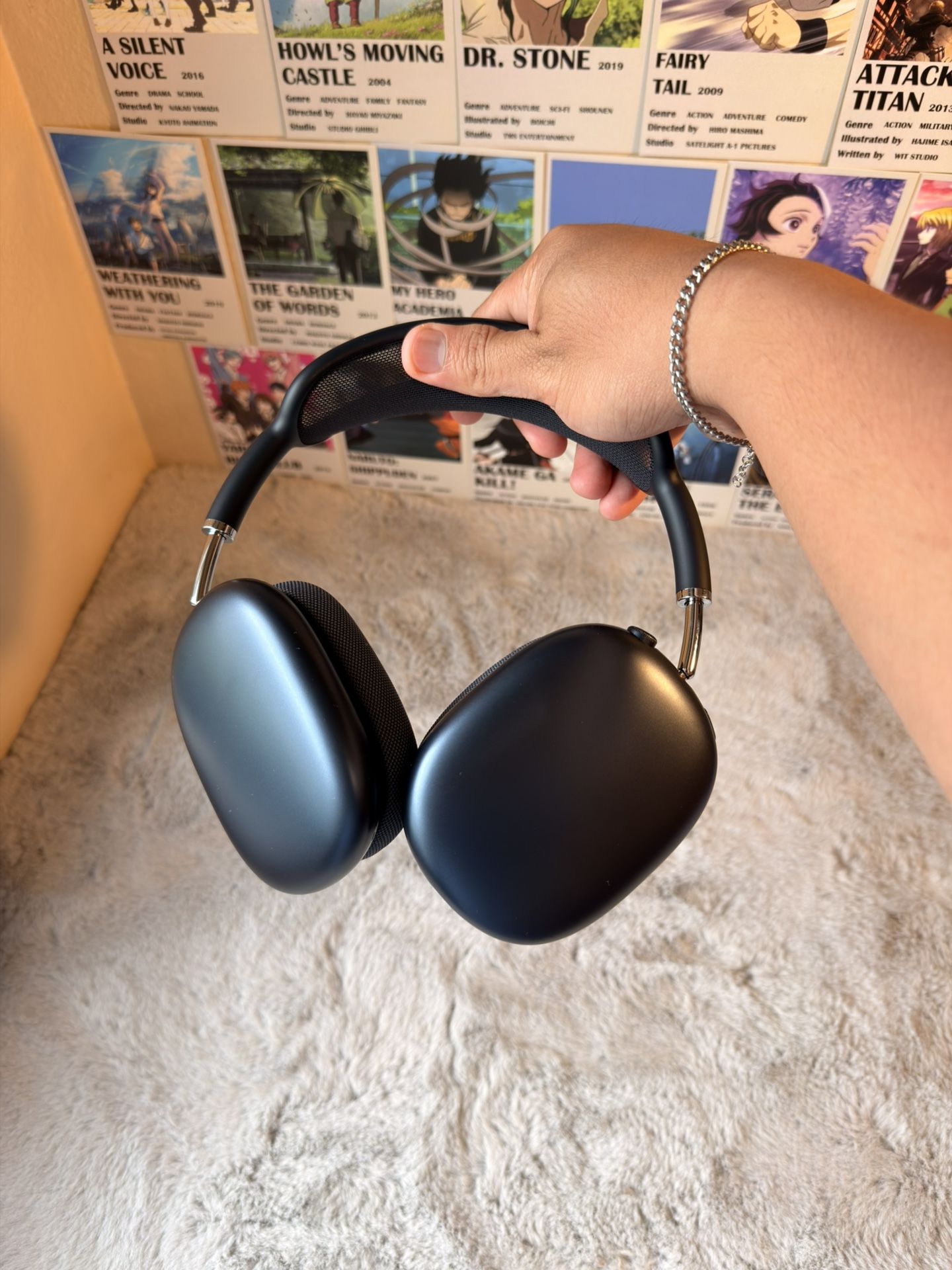 Used AirPod max With Warranty (No Box)