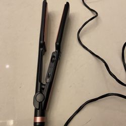 Infiniti Pro Conair Flat Iron