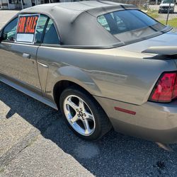 2001 Ford Mustang