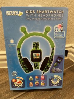 Itech Jr Kids Smartwatch With Headphone & Changeable Band