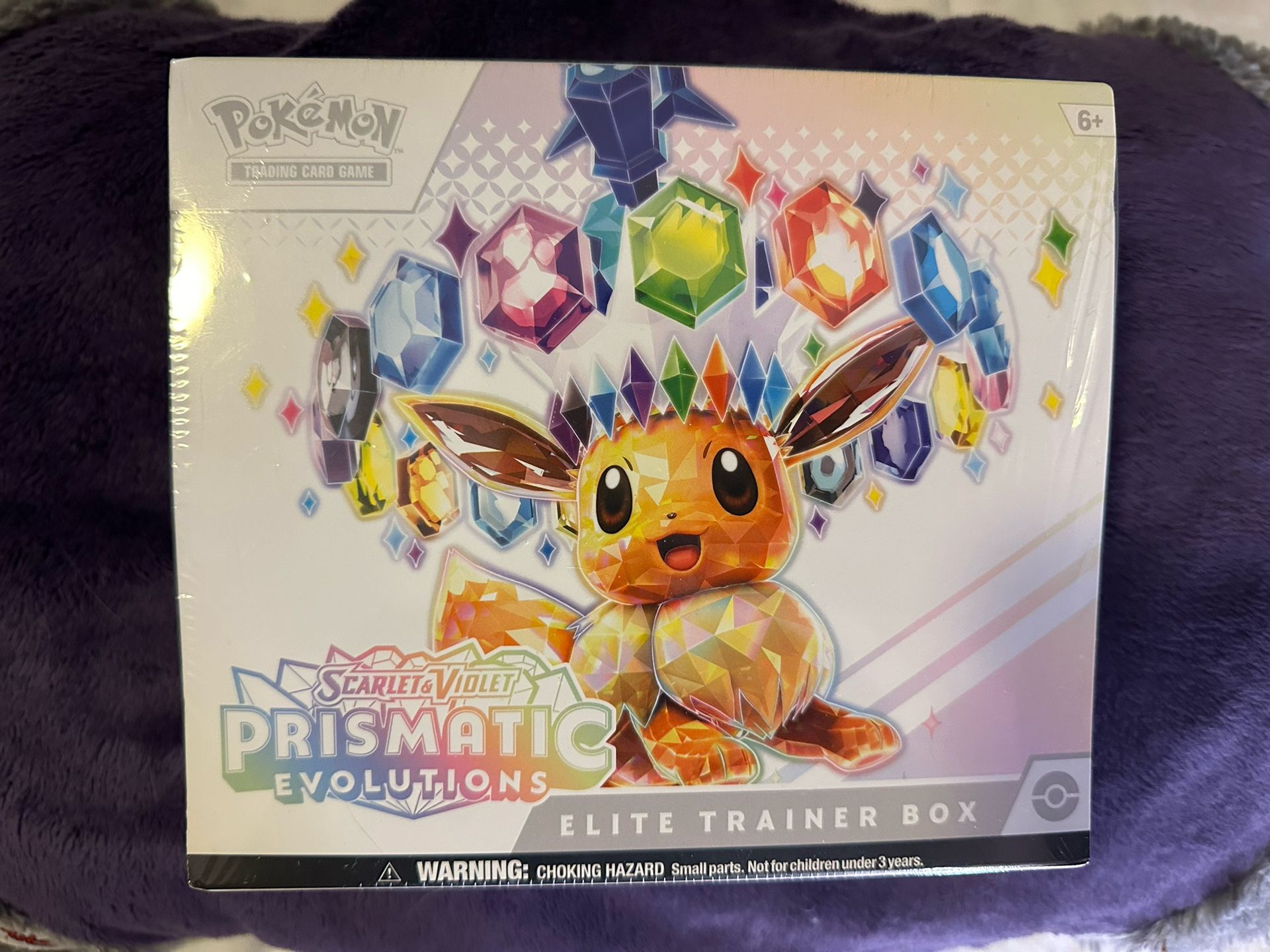 Pokemon Prismatic Evolutions Elite Trainer Box