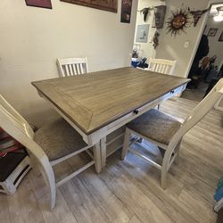 Ashley Dinner Table Set 