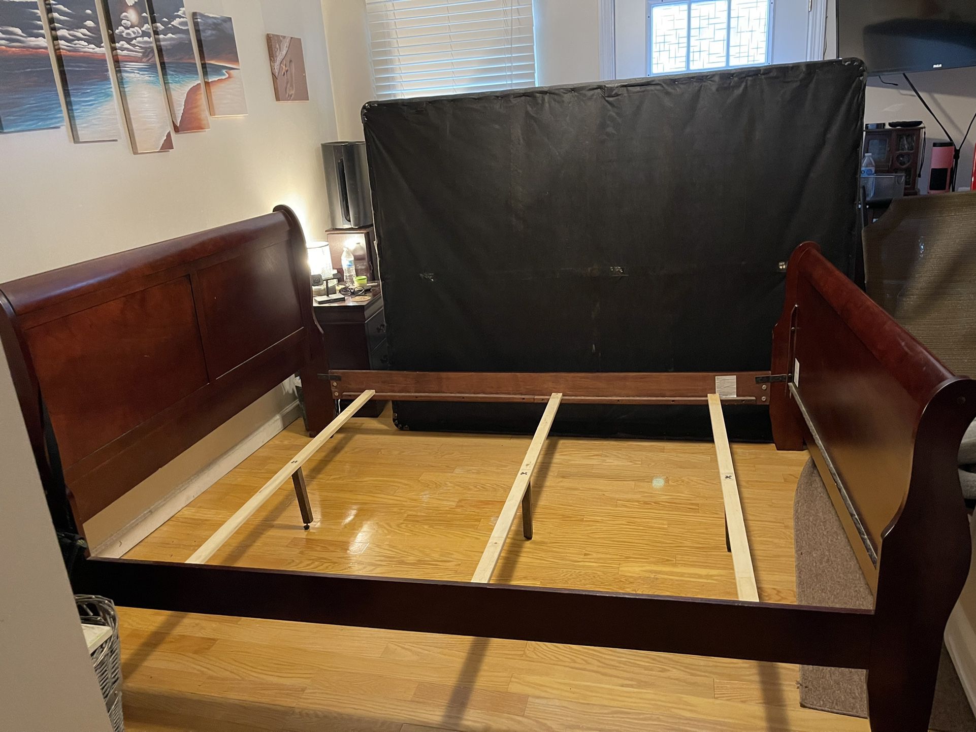 Queen Size Sleigh bed frame