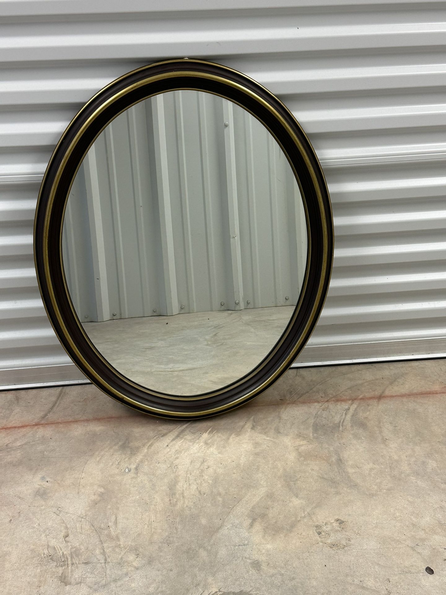 Beautiful Vintage Oval Mirror