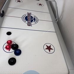 Air Hockey Table