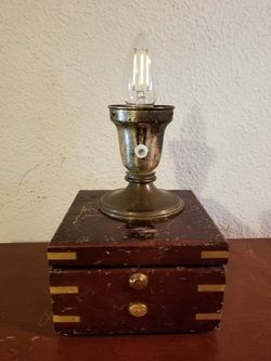 One-of-a-kind Handmade Steampunk Art Lamp/Light With Working Clock. $35.00