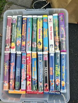 Lot of 20+ Disney VHS Tapes Collection