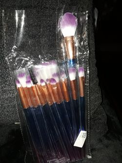 New makeup brushes nice