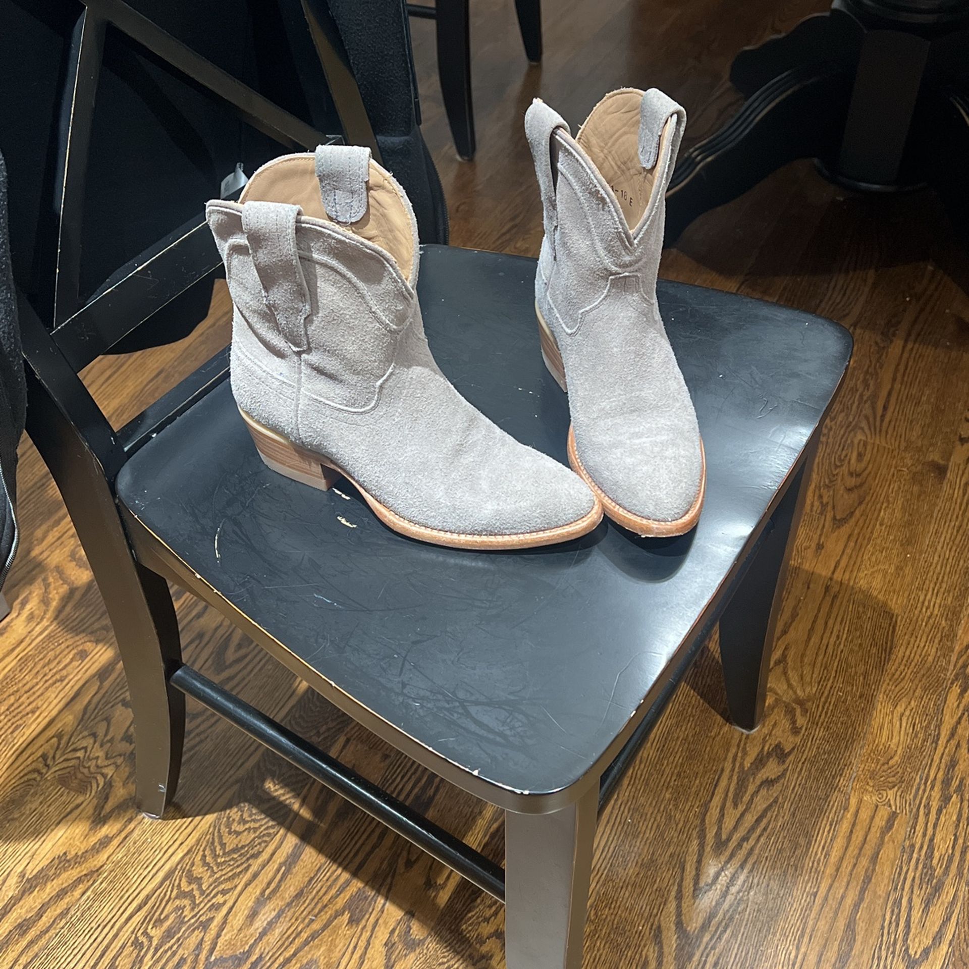 Boots Reciba