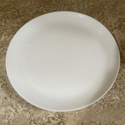 18 dinner plates excellent condition pick up raseda and vanowen