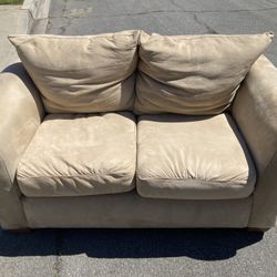 Love seat Couch