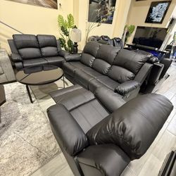 🔥 Brand New Recliner Set – Easy Financing Available!