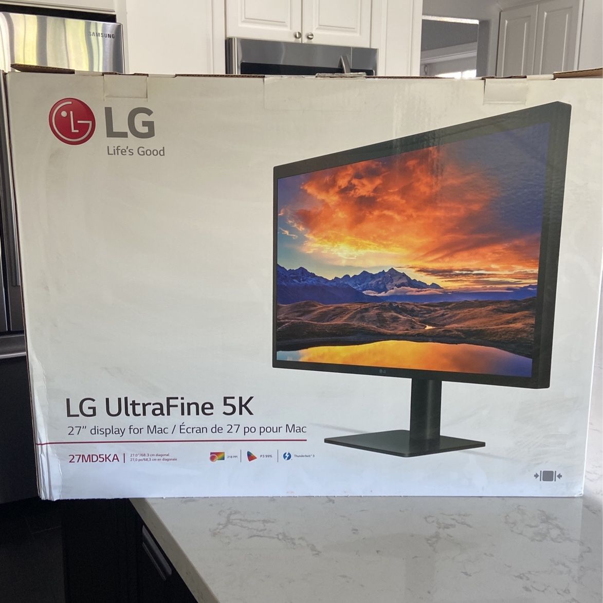 【ジャンク品】LG UltraFine 5K Display ☆LG UltraFine 5Kモニター☆ 27MD5KA 27インチ ジャンク Amazon.com