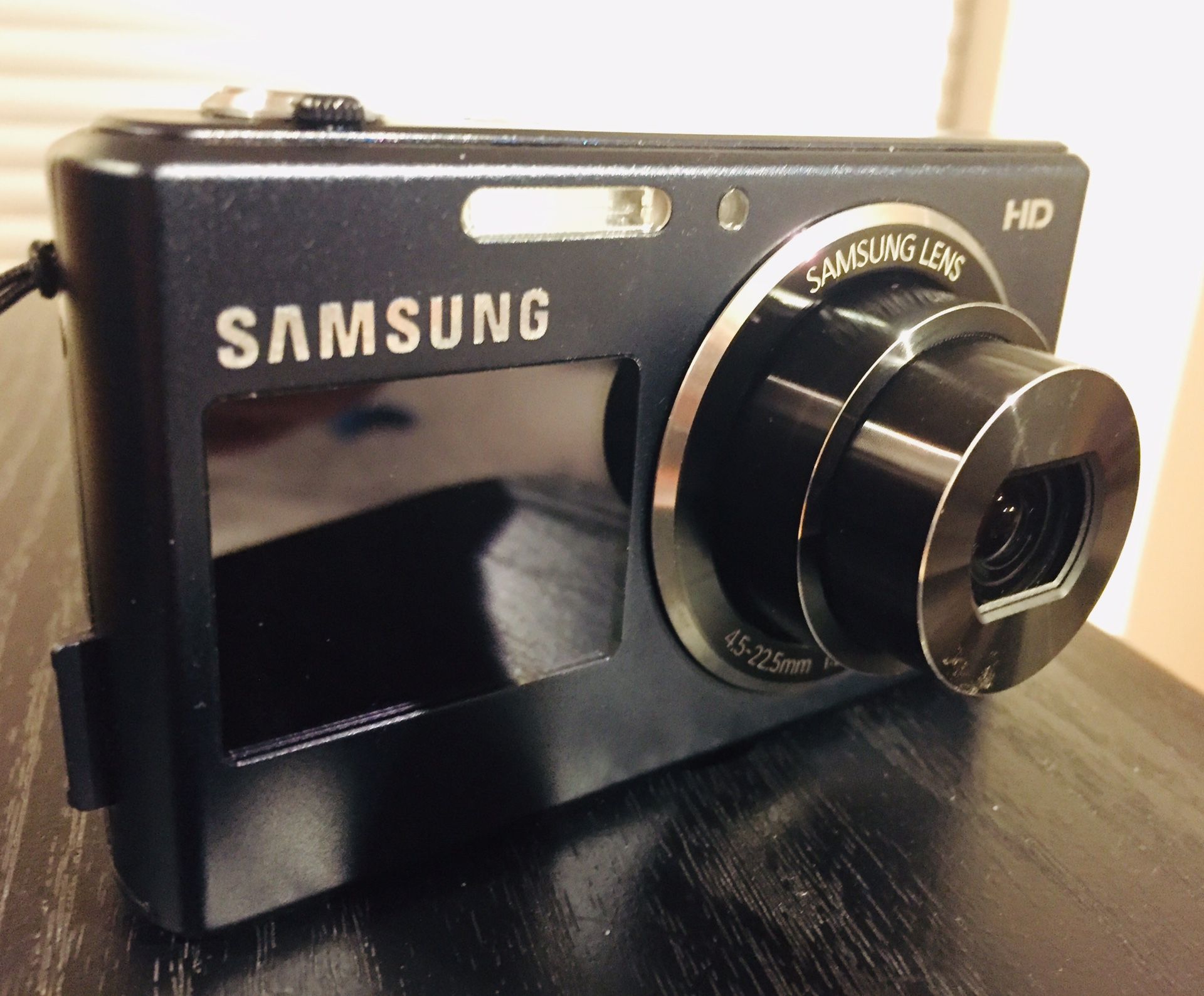 Samsung 16mm Digital Camera