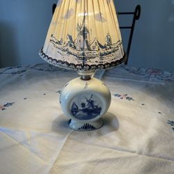 Vintage Delft Lamp