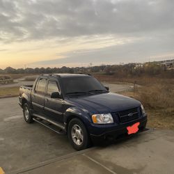 2004 Ford Explorer