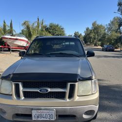 2002 Ford explore Sport Trac/233,000 Miles