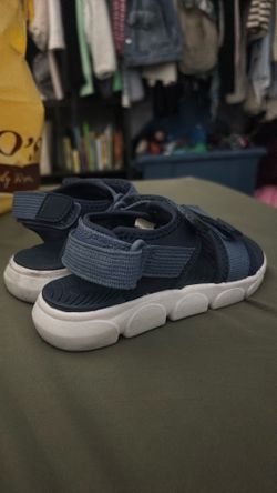 Boys sandals