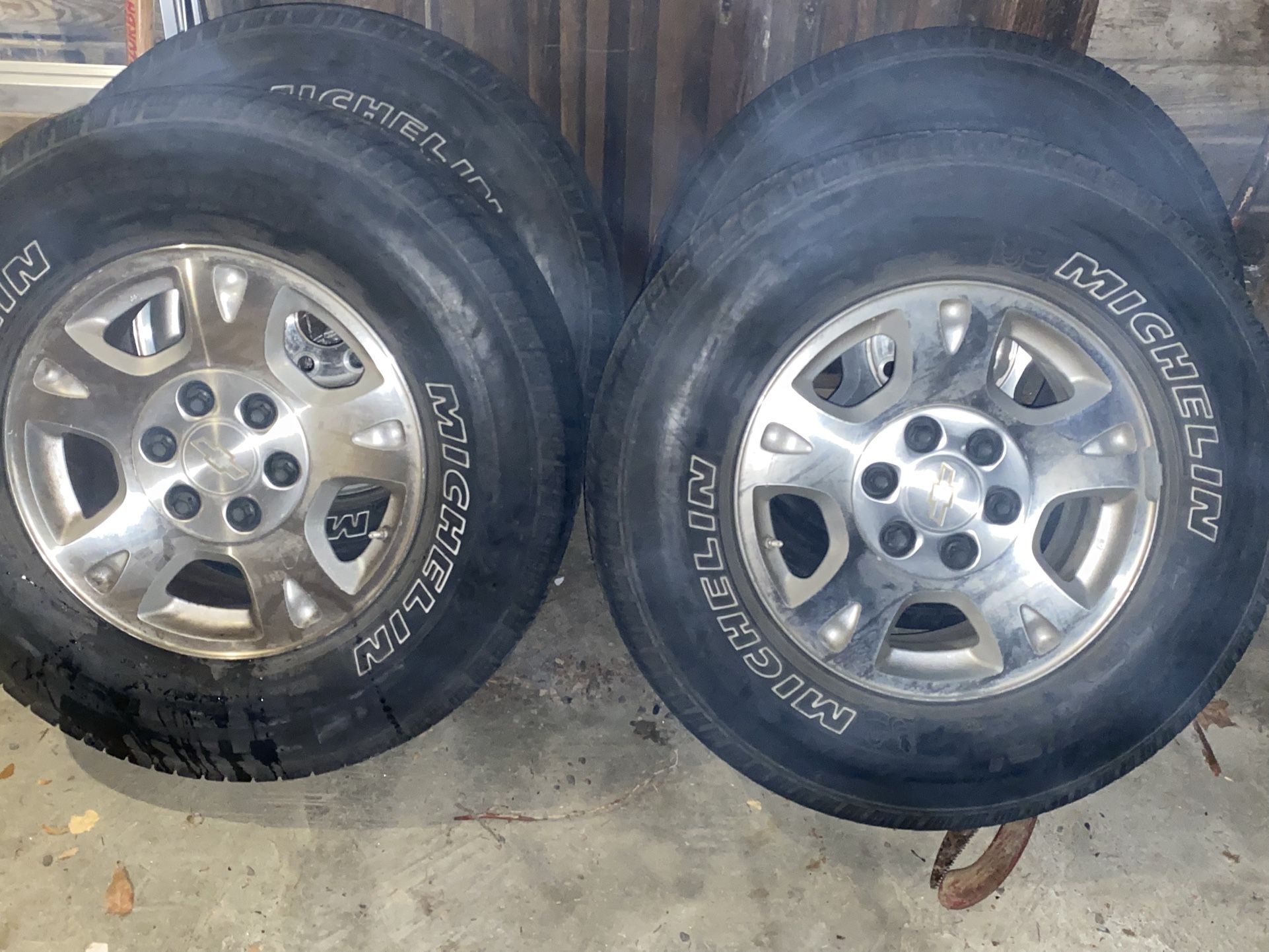 06 Stock-Chevy Truck Wheels And Tires.