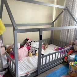 Twin Floor Bed Frame with Roof, Wooden Montessori Bed with Fence, House Bed for Boys Girls Bedroom, Gray