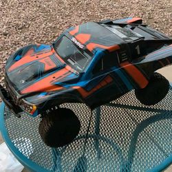 Traxxas slash 4x4